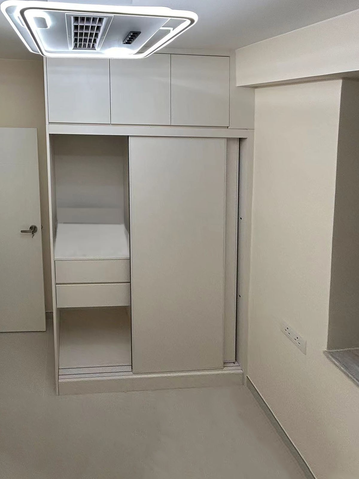 實拍屯門全屋傢私 奶白色簡約大方
